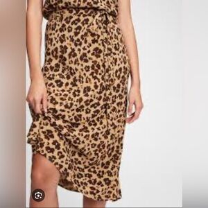 Leopard Print GAP midi skirt